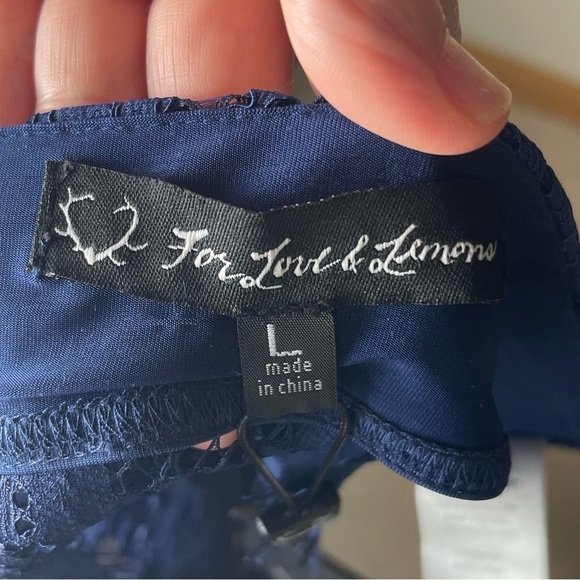 For Love and Lemons Maui Waui Navy Lace 2 piece Set, Size Large New! - Picture 5 of 10